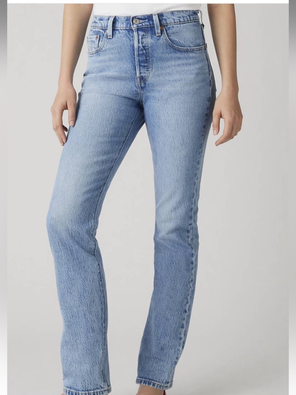 Levi’s 501 Premium Original High Rise Light Blue Wash Size 27